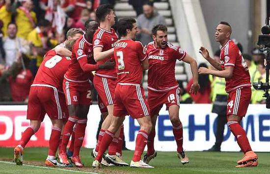 FIFPRO年度最佳11人：登贝莱、姆巴佩、亚马尔领衔，贝林厄姆入围（FIFPRO年度最佳11人候选公布：姆巴佩、登贝莱、亚马尔领衔，贝林厄姆在列）