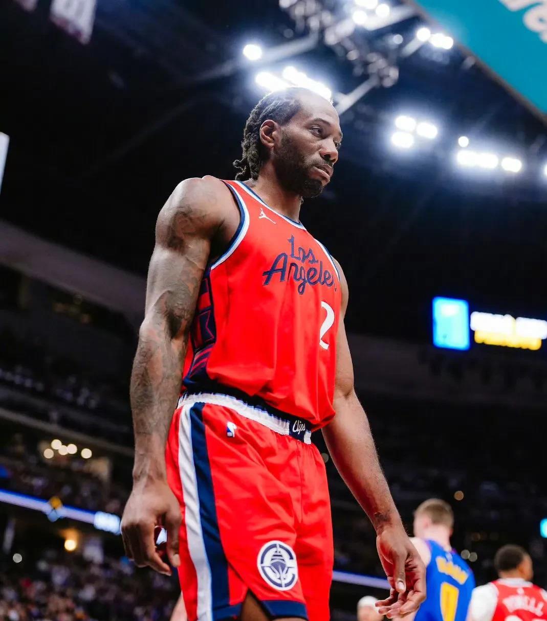 挪威在世界杯能走多远？哈兰德：让我们拭目以待（哈兰德展望挪威世界杯征程：能走多远，拭目以待）