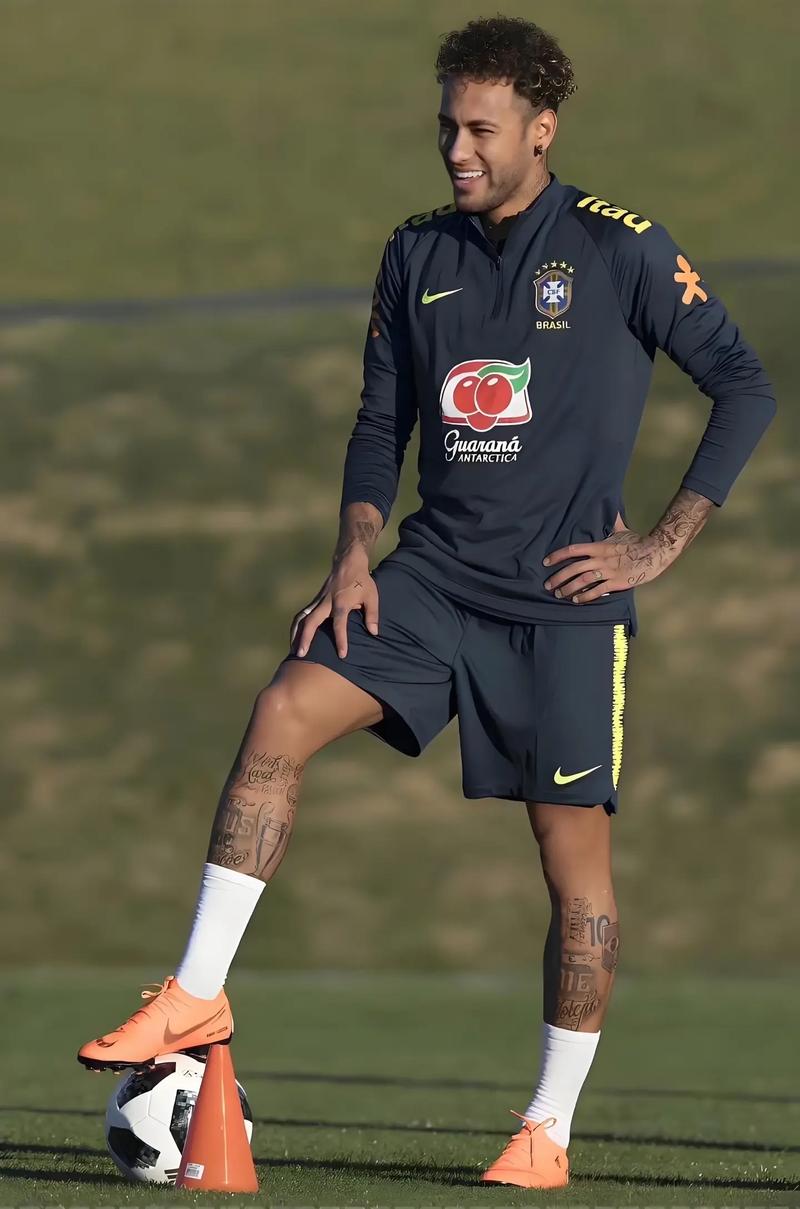 王励勤1番呼吁引争议，莎头不该被关注？球迷戳破残酷现实！（王励勤发声引争议：莎头是否被过度关注？球迷揭开残酷真相）